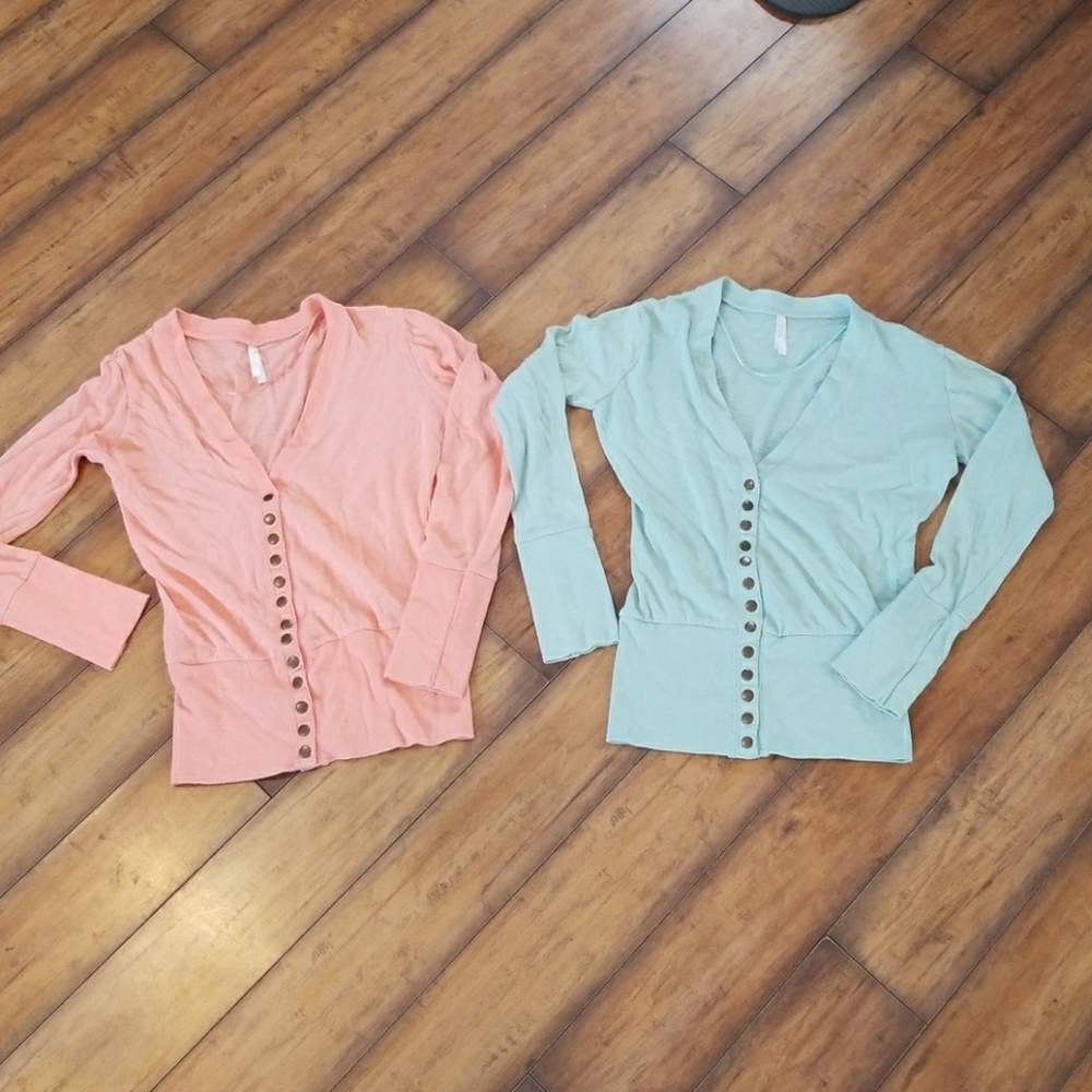 Light weight cardi